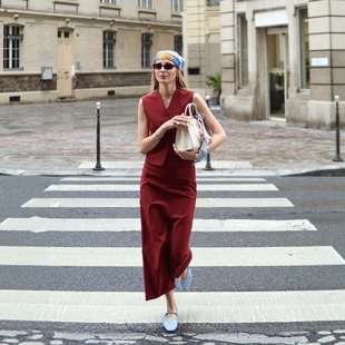 马甲长半裙套装 安可拉红v领无袖 裙 同款 高级定制欧美valerie.kei