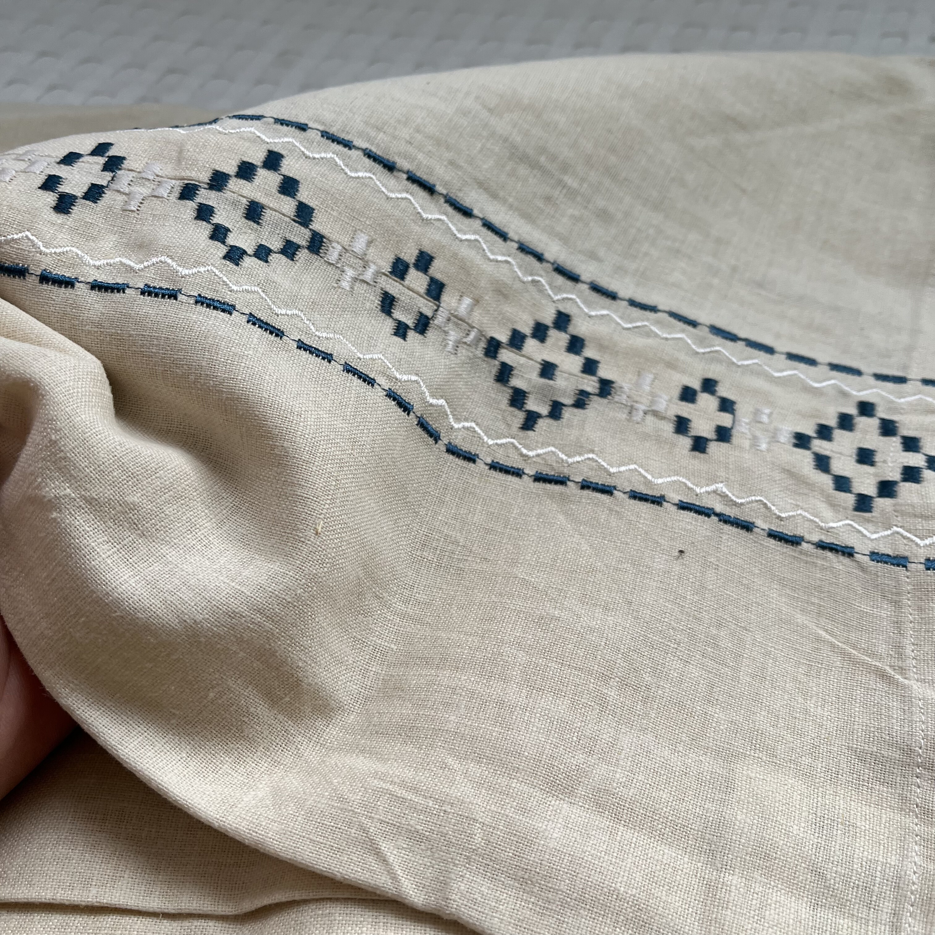 有折痕微瑕疵处理外贸尾单亚麻床单单件双人刺绣花睡单