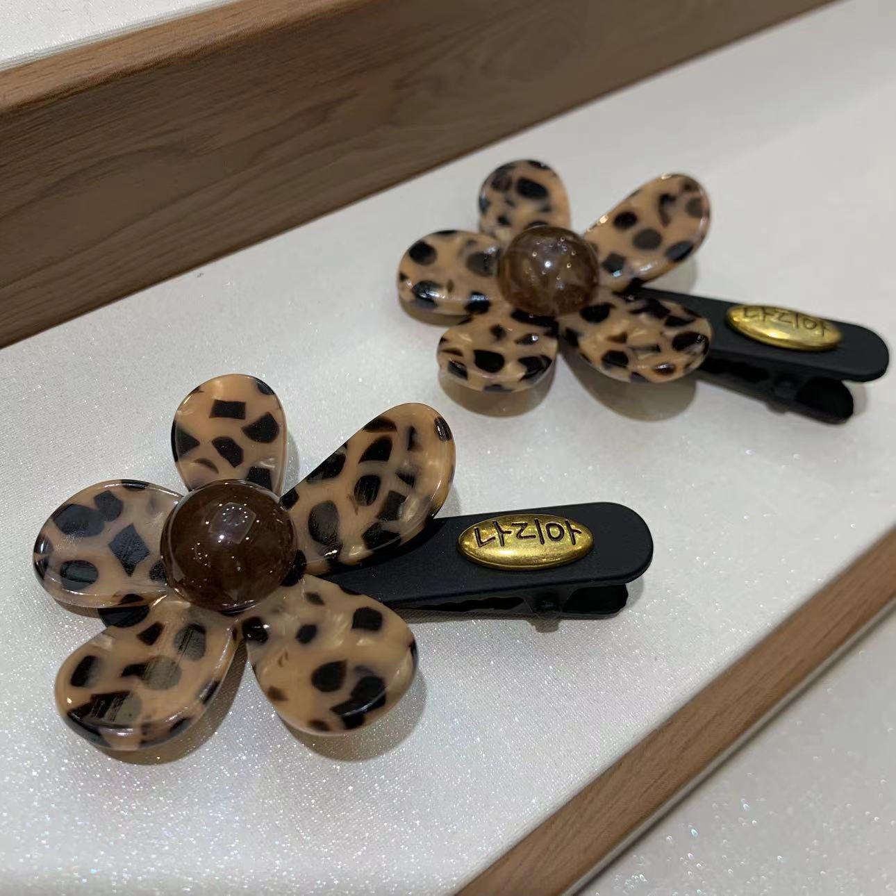 【梵栀】韩版复古豹纹花朵醋酸鸭嘴夹高级感侧边刘海夹子发夹发饰