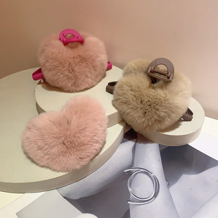 秋冬甜美少女气质兔毛蜜桃爱心毛毛bb夹边夹后脑勺盘发13cm大抓夹