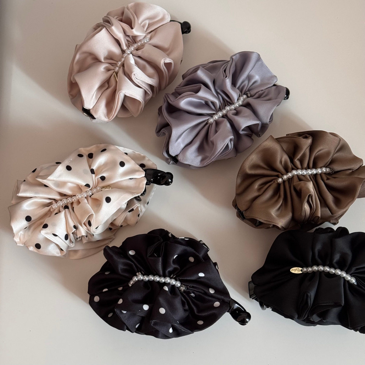 波点珍珠椭圆布艺香蕉夹女秋冬复古高马尾竖夹盘发夹发饰新款,服饰配件/皮带/帽子/围巾,领带夹,淘宝优惠券,粉丝福利购,淘宝优惠卷