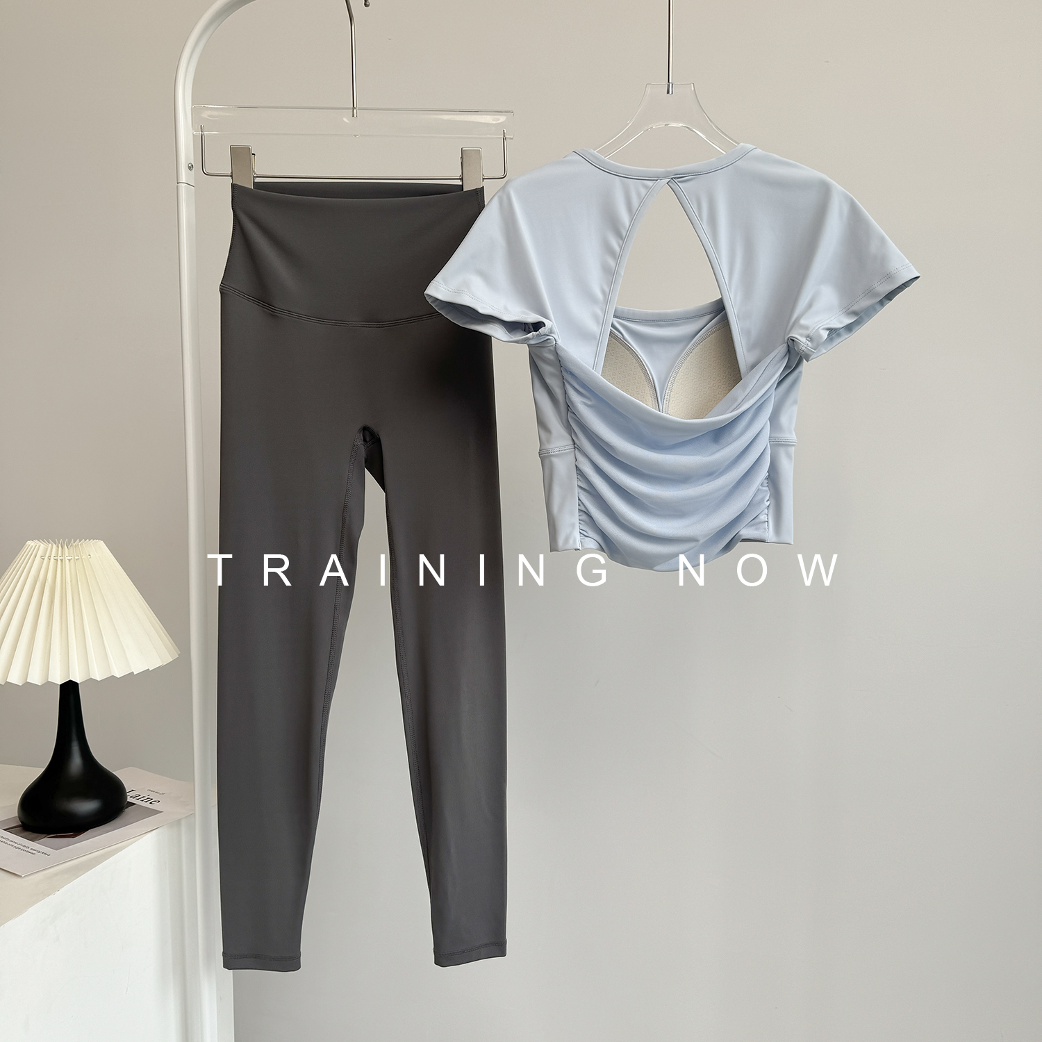 高颜值运动套装女夏季修身显瘦