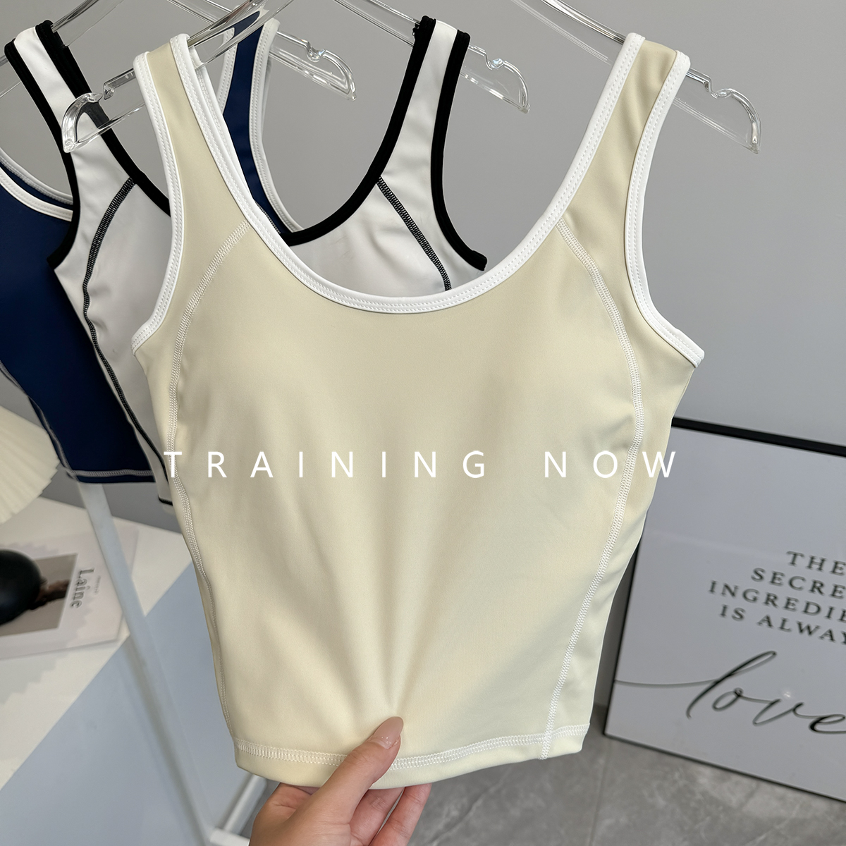 一体式运动内衣女防震聚拢瑜伽