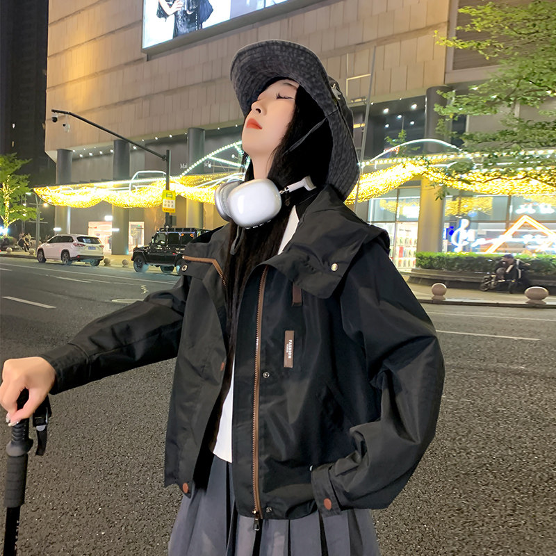 春秋季外套女款冲锋衣2026新款爆款小个子夹克登山服户外软壳薄款