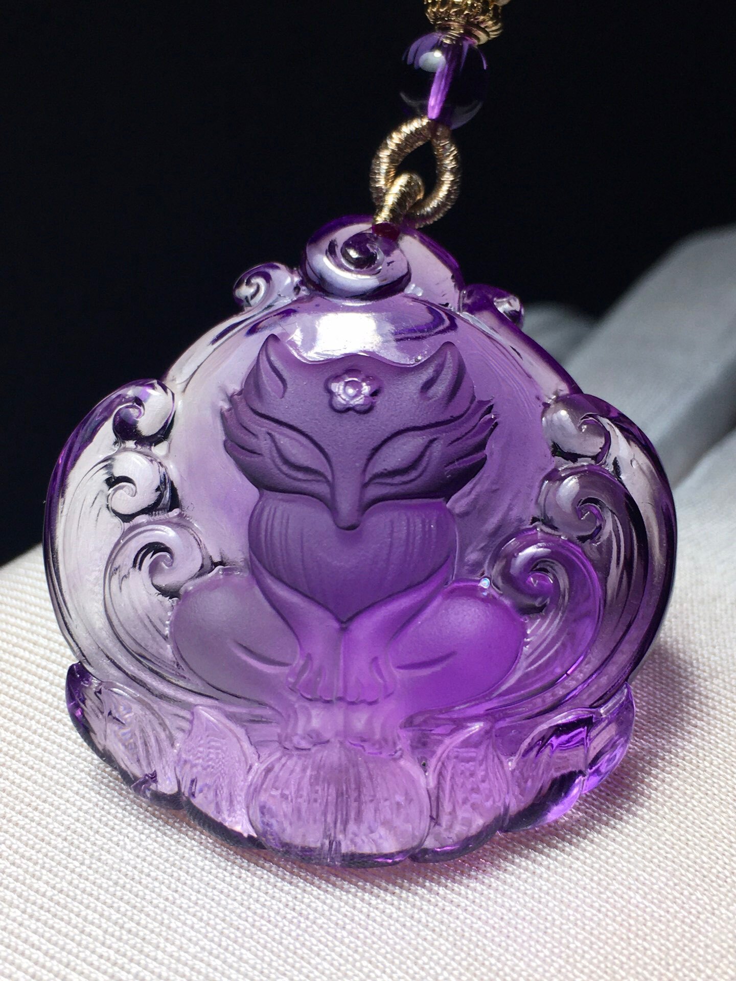 天然紫水晶九尾狐吊坠颜色美晶体通透萌萌哒紫气东来