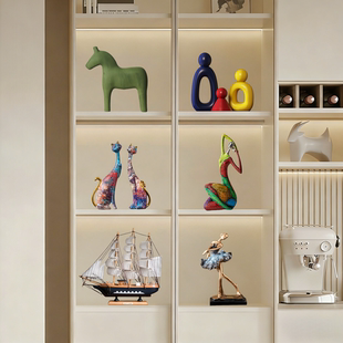 2026新款现代创意艺术摆件酒柜装饰轻奢高档客厅电视柜高级感小众