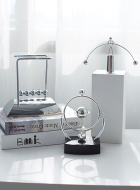 创意牛顿摆球混沌装饰品磁悬浮平衡装饰品家居客厅书桌电视橱柜小