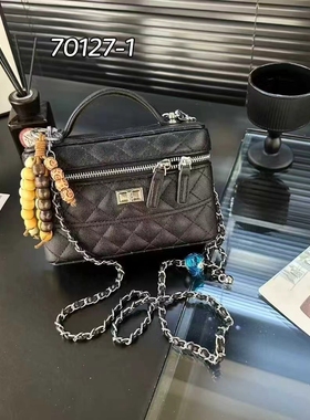 2025新款女包时尚百搭单肩斜挎洋气潮流手提包梦迪尔70127小香风