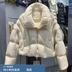 相同的90白鸭羽绒服在柜台女式短立领高端袖子可拆卸的蓬松式夹克