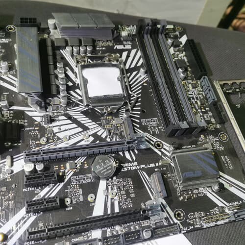 议价华硕z370m plus 2代主板Matx主板 9400F