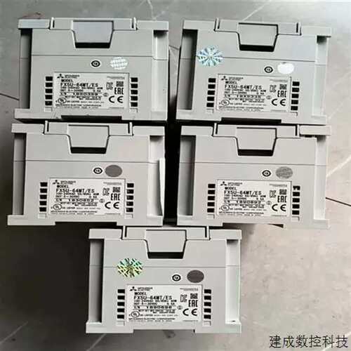 议价FX5U-64MT/ES成色漂亮功能包好包邮35台适用