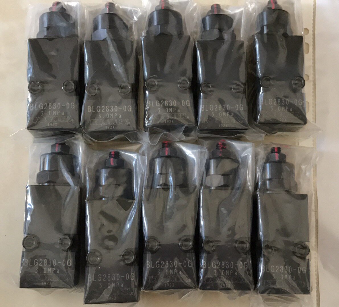 BLG2830-0G新品现货促销日本进口原装BLS231-OGX油压顺序阀高性能