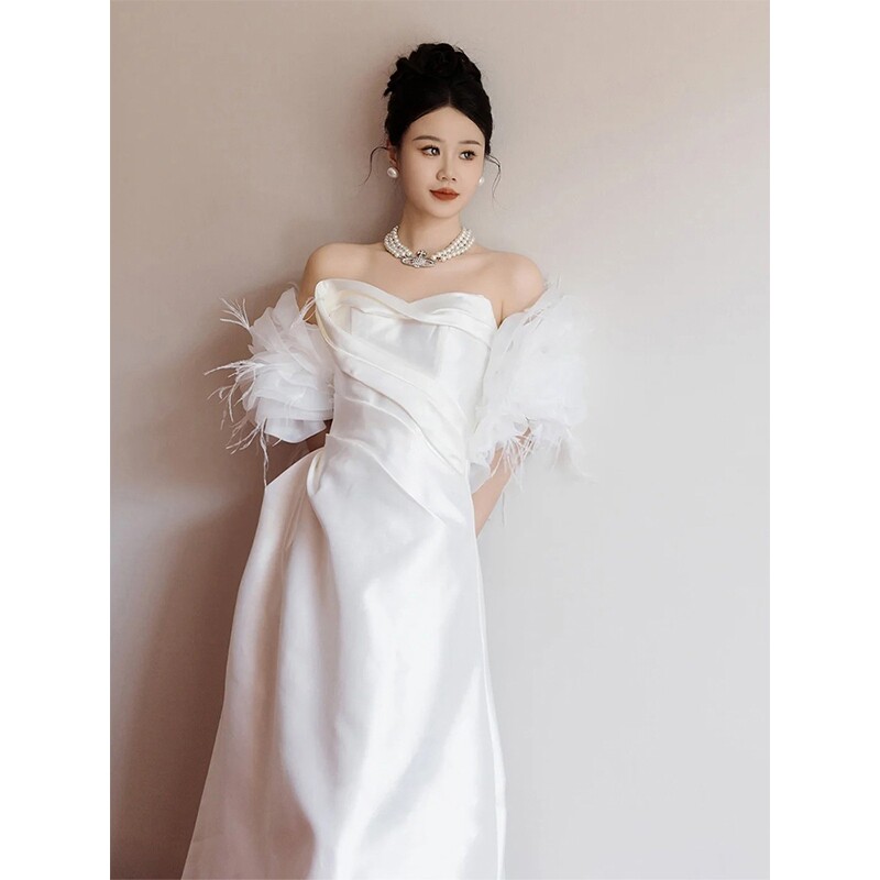 白色婚纱新娘2025新款一字肩主婚纱出门纱旅拍轻婚纱订婚礼服裙女