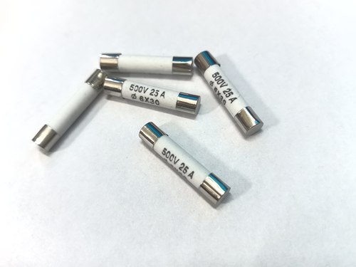R058陶瓷保管6X30 250V  500V1A2A3A4A5A6A8A10A13A15A16A20A25A