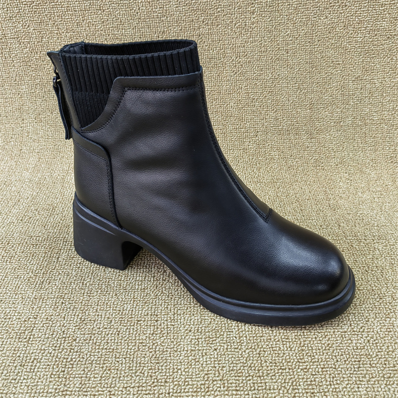 休闲时装靴粗跟软底女靴真皮牛皮