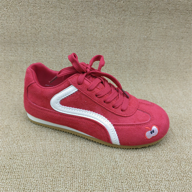 2026春季可爱风红色平底运动休闲鞋女系带透气舒适百搭软底德训鞋,女鞋,时尚休闲鞋,淘宝优惠券,粉丝福利购,淘宝优惠卷