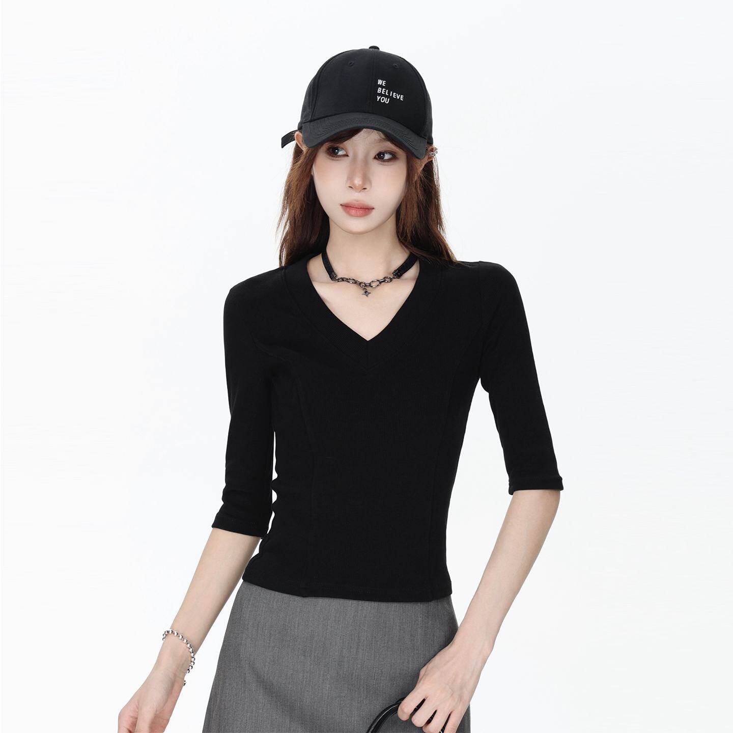黑色v领半袖t恤女2026春夏新款辣妹风收腰显瘦五分袖内搭打底上衣
