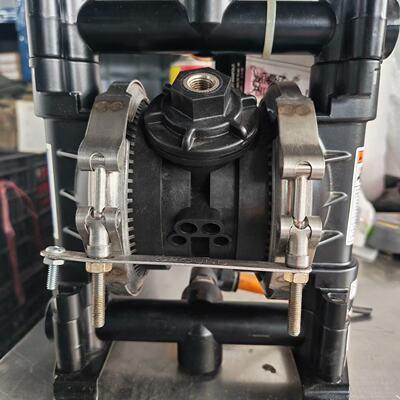 议价Graco Graco Husky 716 Pneumatic Diaphragm Pump Model D5c
