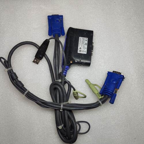 ATEN宏正CS62US KVM切换器，2进1，支持VGA议价