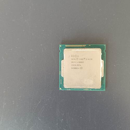 i3 4150 cpu 一枚。 成色如图，完好，正常使用议价