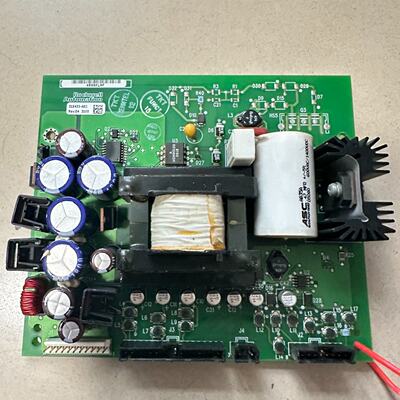 保修三月314066A02和AB变频器PF700系列开关电--议价商品