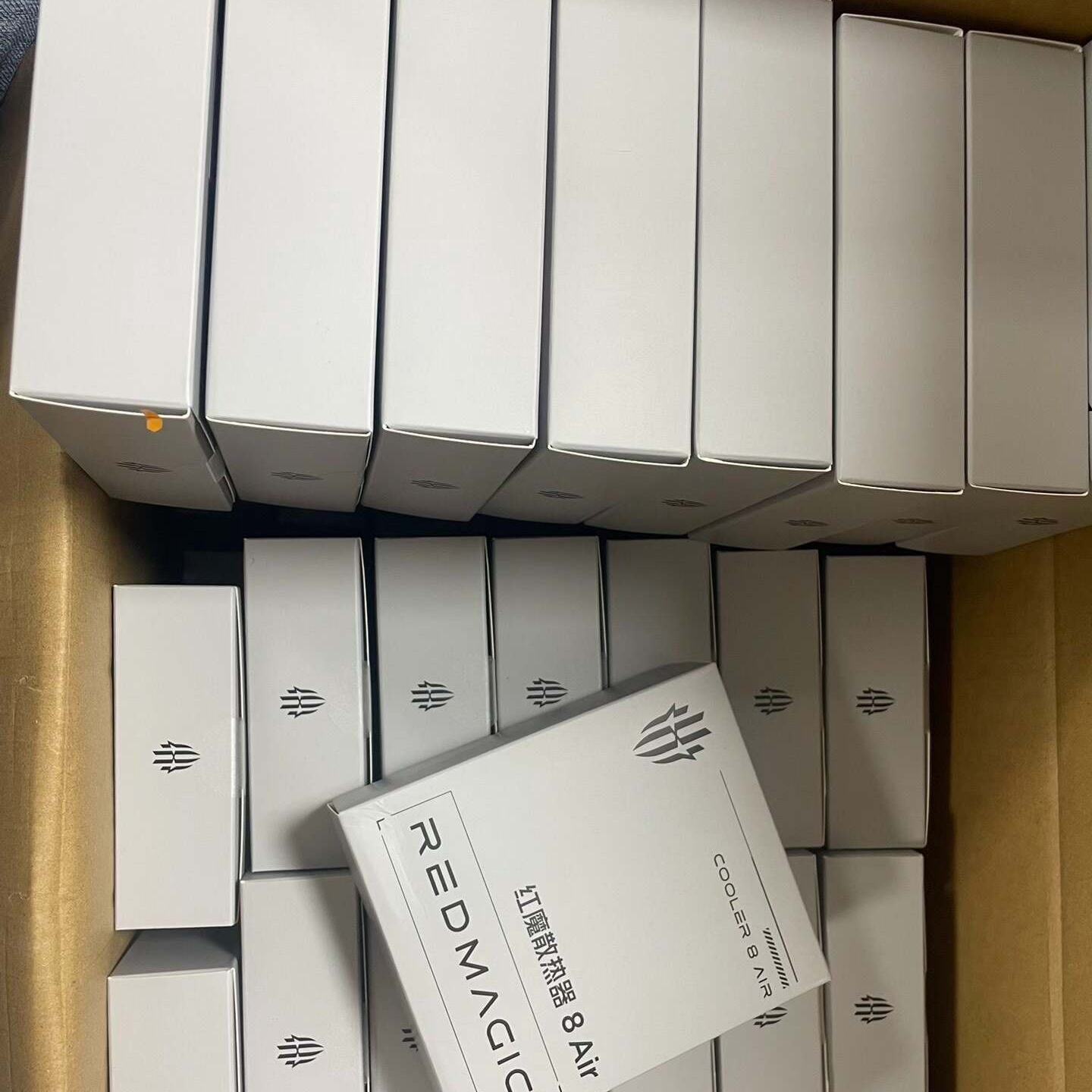 红魔散热器8 Air，全新未封，原装盒在，配件齐全，磁吸议价图片