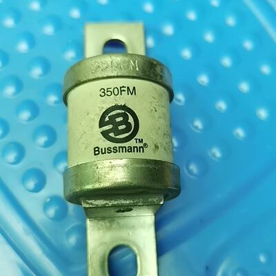 议价Four Bussmann Fuses Removed From A Normally Operating Ma