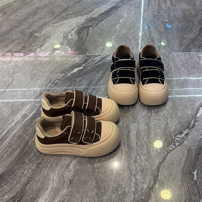 轻便百搭休闲运动鞋丑萌圆头板鞋