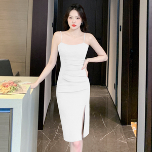 高个子性感吊带连衣裙女夏装新款高腰开叉包臀裙修身质感中长裙子