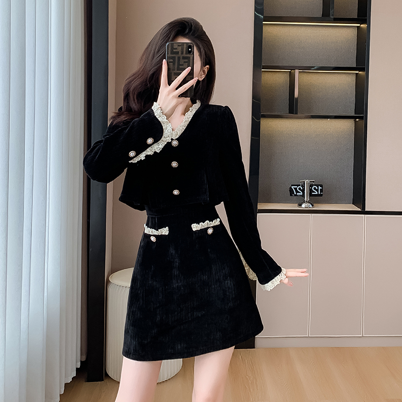 法式富家千金丝绒拼接蕾丝短款外套女春秋气质黑色假两件套装裙子