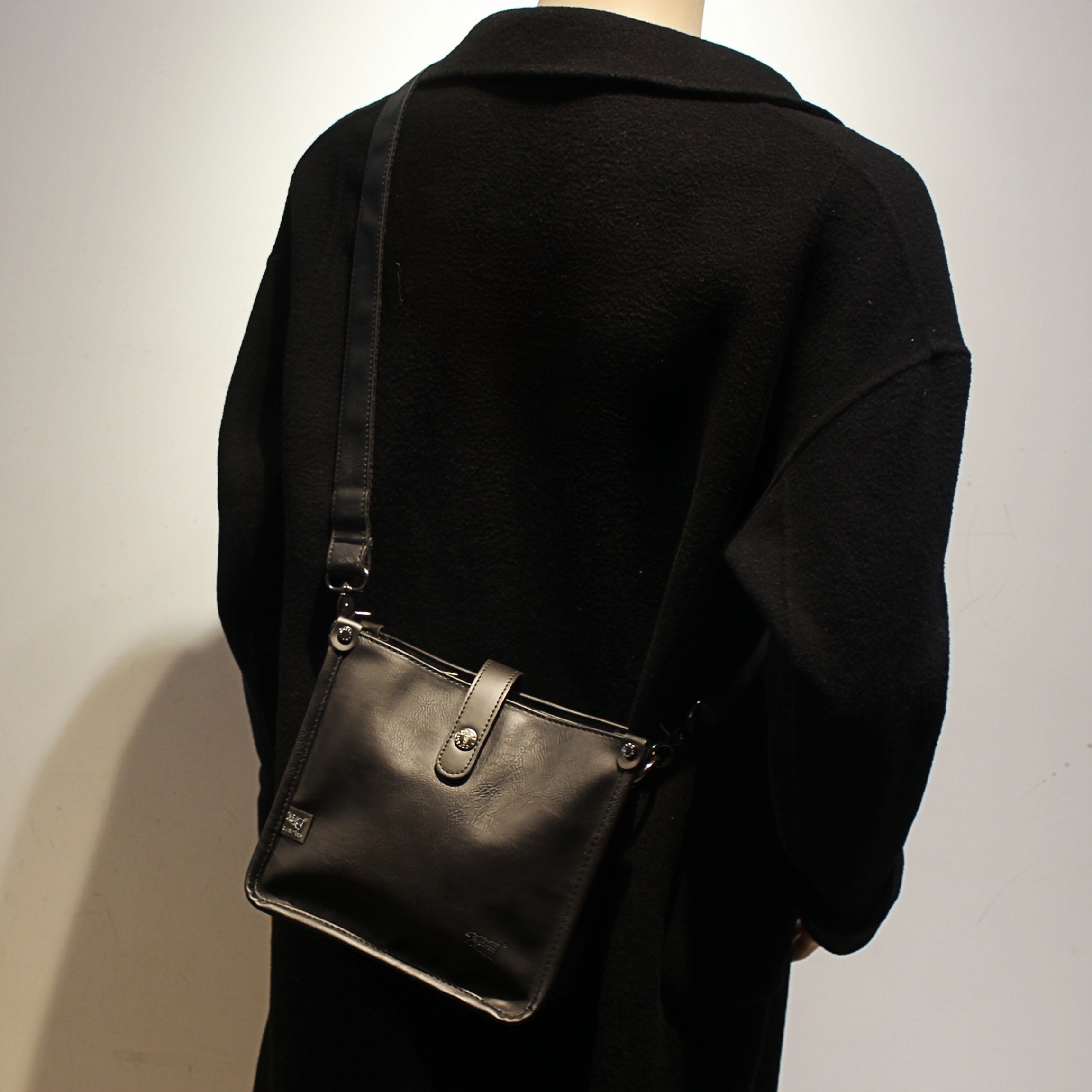 ThreeBox潮牌男士斜挎包黑色质感小方包休闲单肩包手机包大容量女,箱包皮具/热销女包/男包,男士包袋,淘宝优惠券,粉丝福利购,淘宝优惠卷