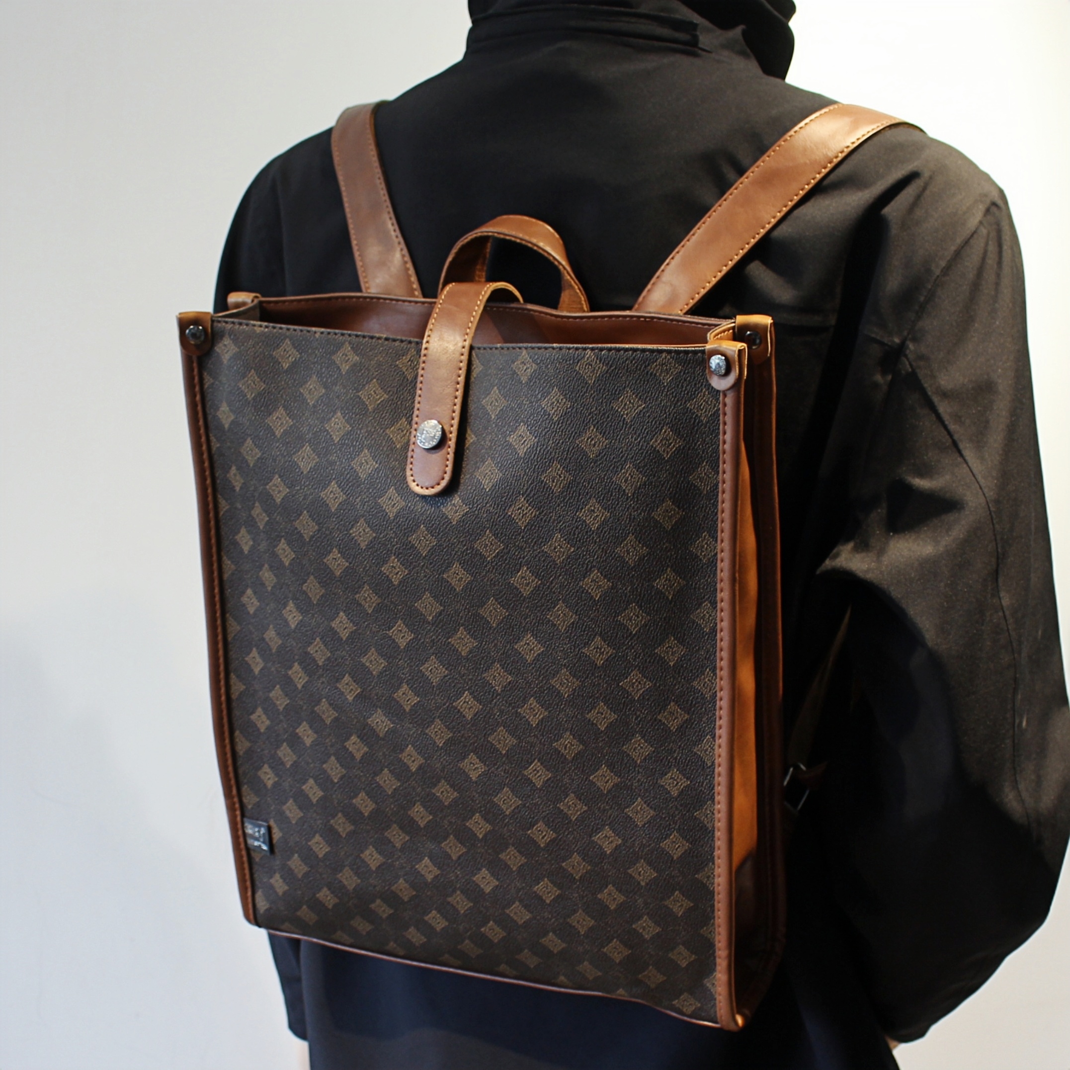 老花双肩包男女通勤背包大容量潮