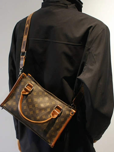 Демисезонная сумка на одно плечо подходит для мужчин и женщин