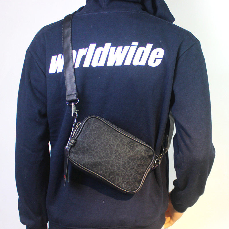 韩国斜挎包男士潮牌挎包日系ins背包女休闲单肩包简约百搭小方包,箱包皮具/热销女包/男包,男士包袋,淘宝优惠券,粉丝福利购,淘宝优惠卷