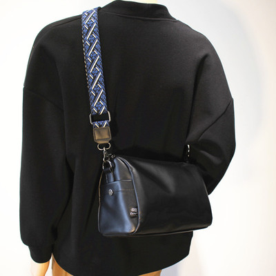 threebox斜挎包休闲简约软皮男包