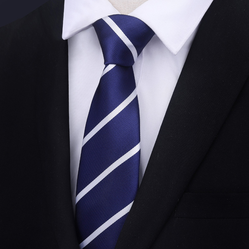 条纹商务风西装结婚新郎红色领带