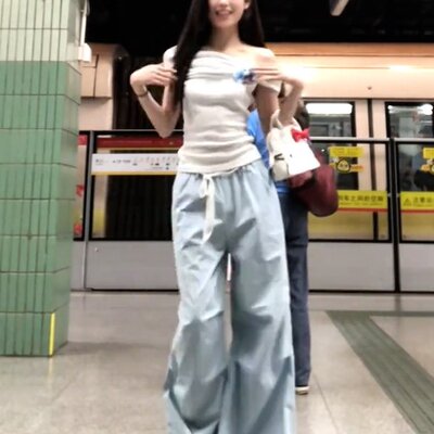 原版面料 一字肩短袖t恤女短款夏季法式条纹蓝色性感辣妹显瘦上衣