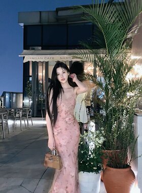 MOSS STUDIO粉雾花影法式浪漫V领蕾丝吊带连衣裙女