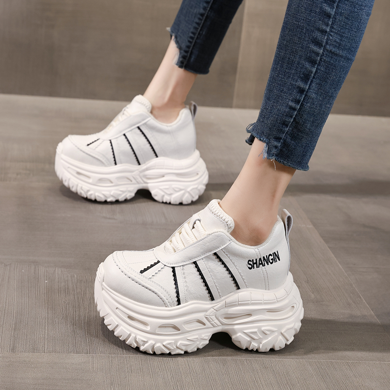 厚底内增高白色加绒保暖老爹鞋