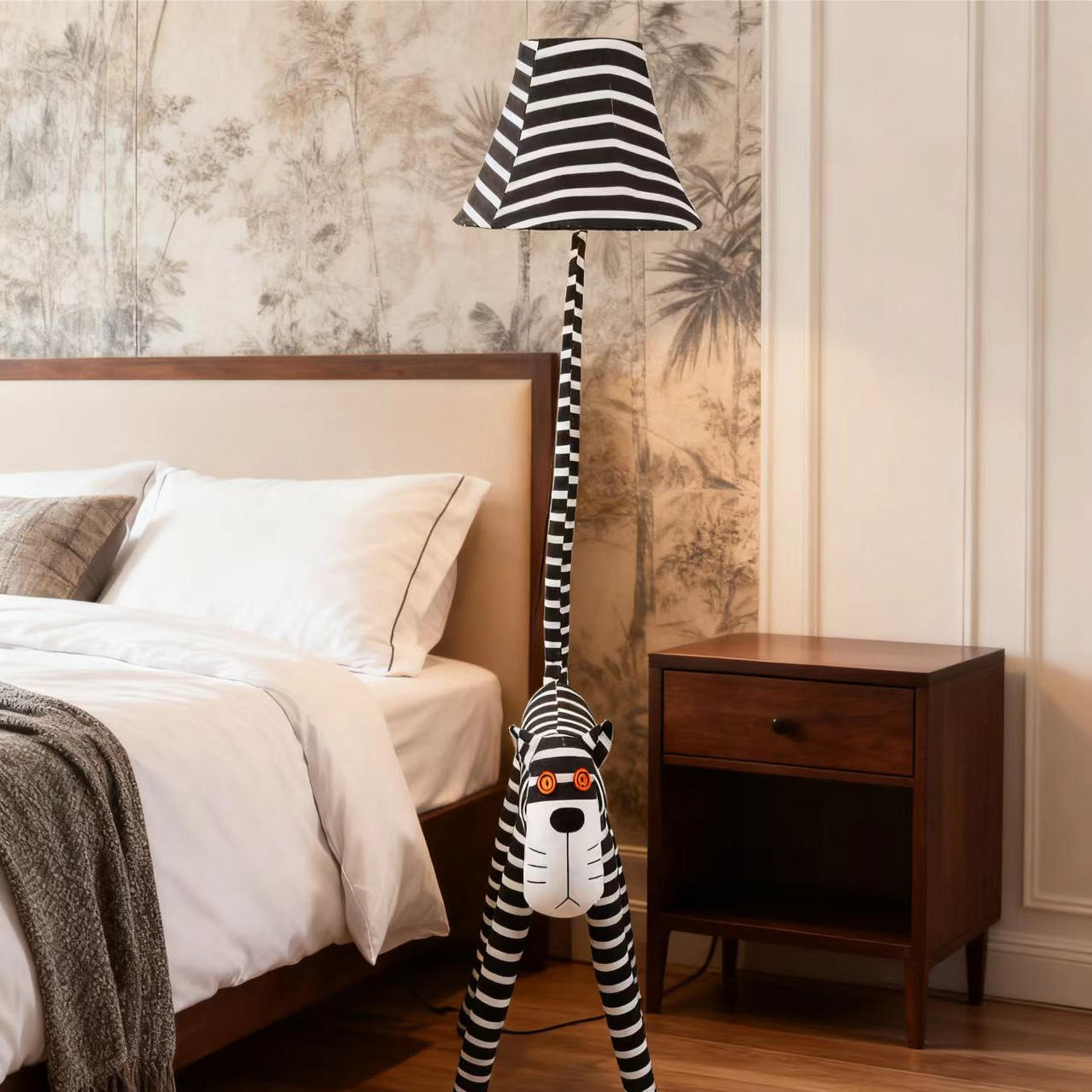 创意布艺卡通落地灯喵星人家居儿童房装饰床头台灯可爱玩偶陪伴