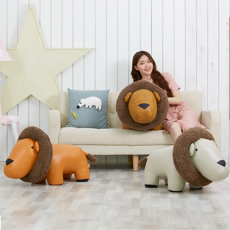 不一毛绒狮子坐凳皮革落地玩偶