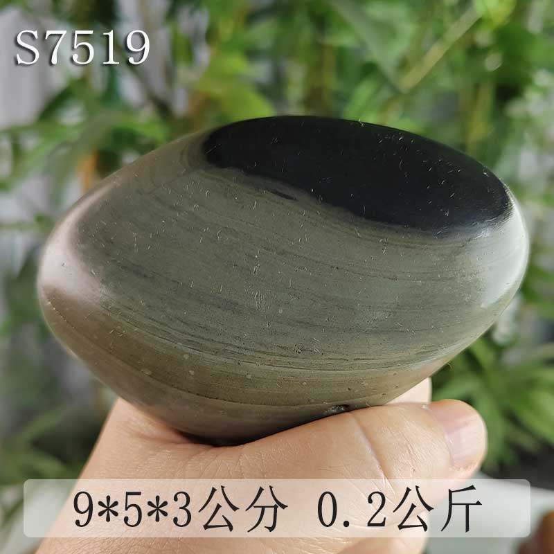 稀少珍贵的天然大湾石sno151柳州特产手玩石把件观赏石旅游纪念品