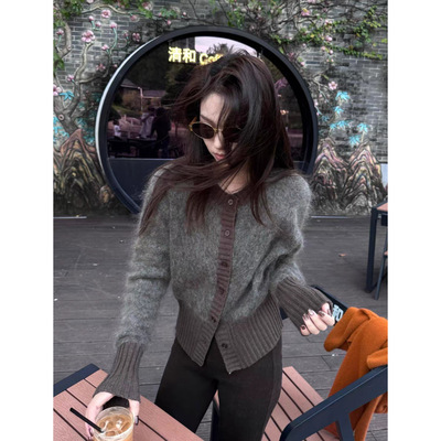 园园美衣法式复古灰色拼接长袖针