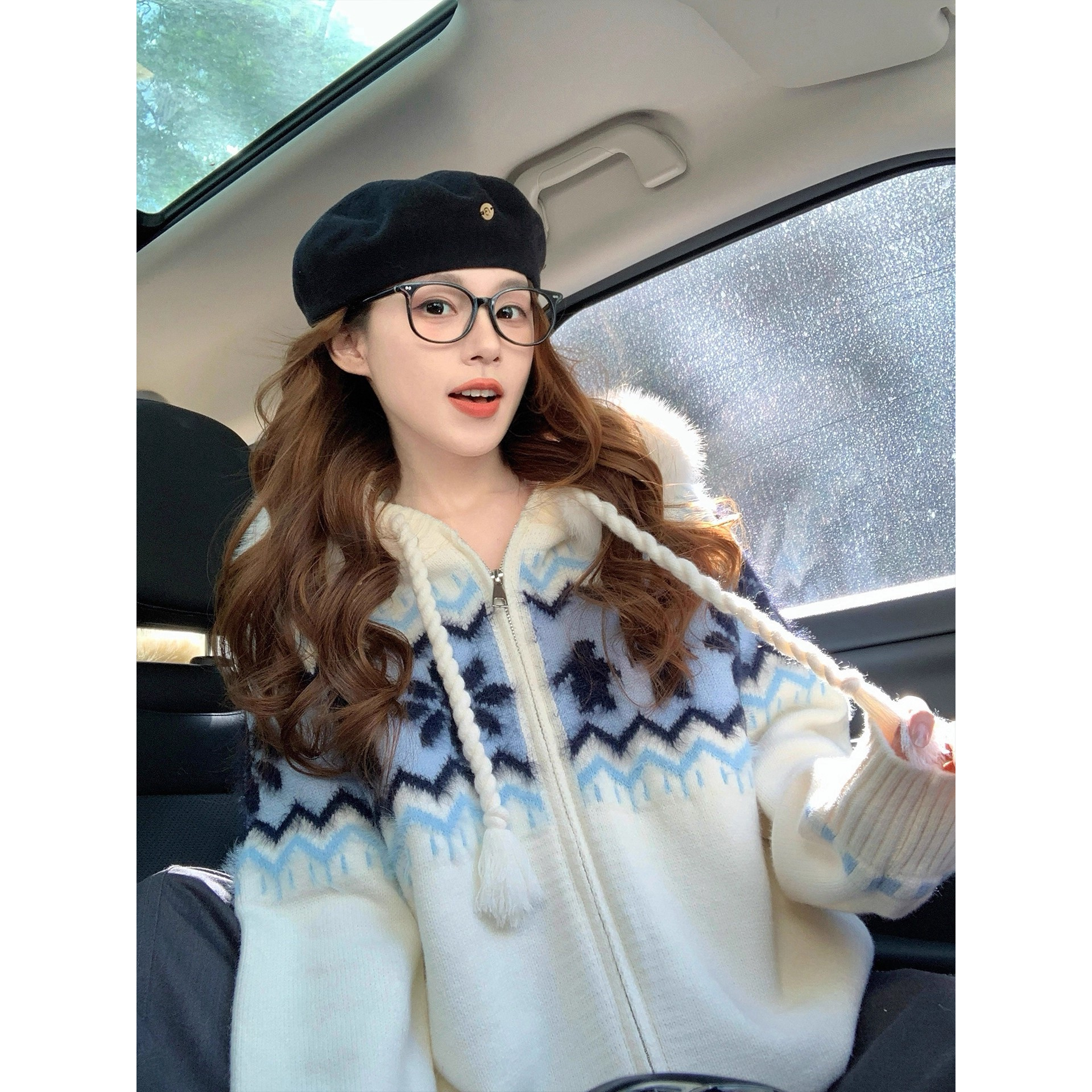 园园美衣领连帽毛衣女2026新款冬季复古提花韩系宽松针织外套开衫