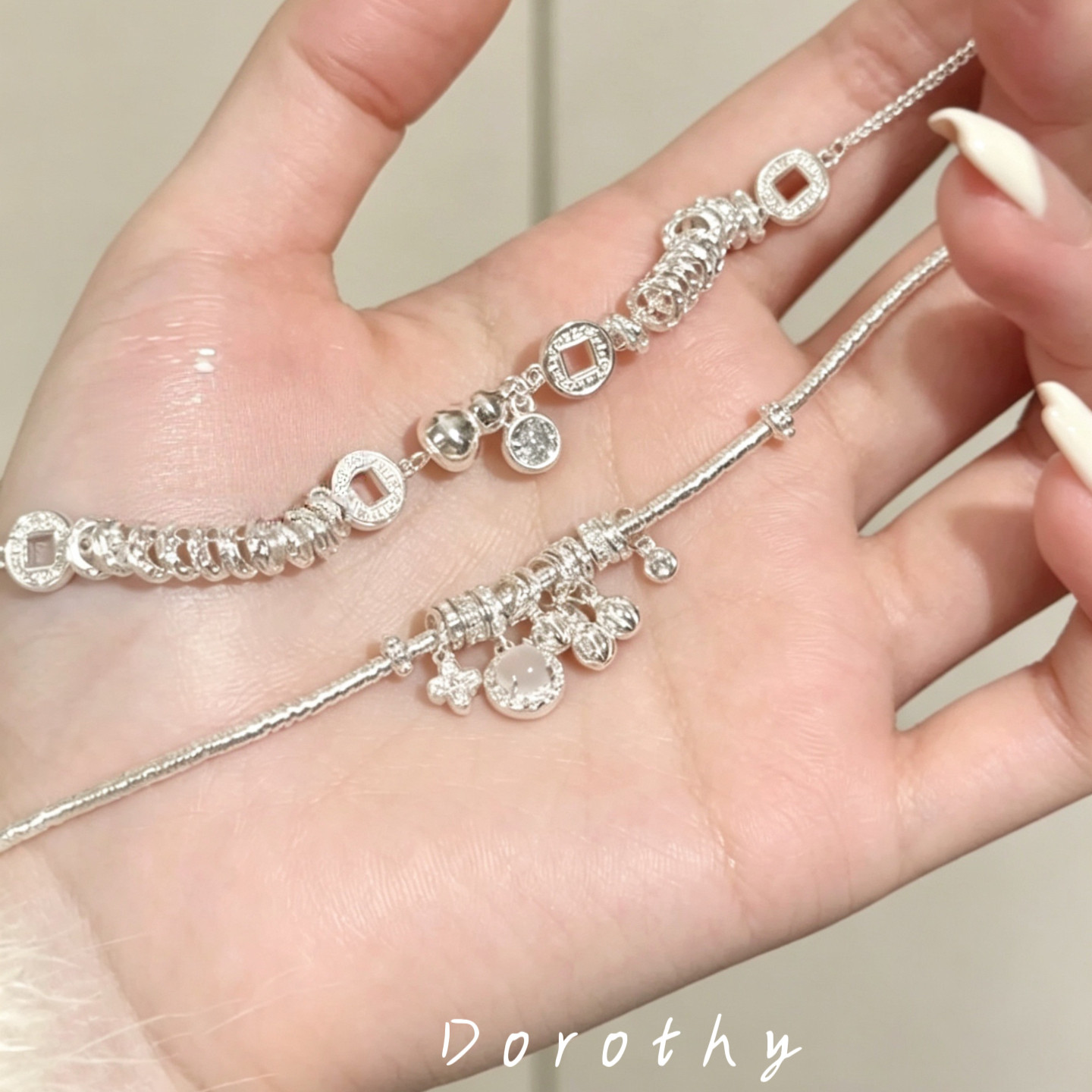 Dorothy | 龙心同款四叶花闪钻跑环手链小众收窜送女友生日礼物