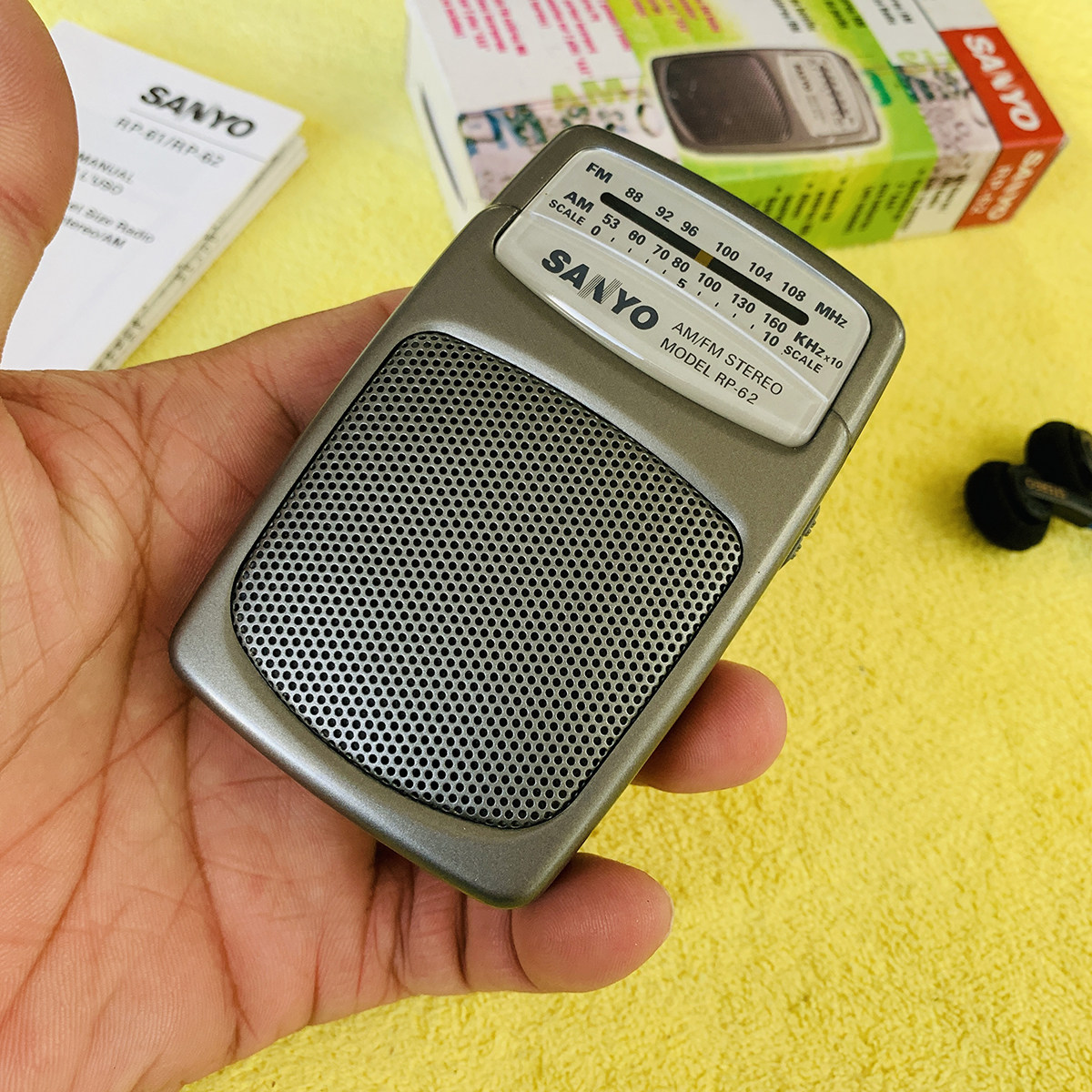 库存未使用三洋立体声收音机原厂耳机好听收音效果好给爸爸的礼物