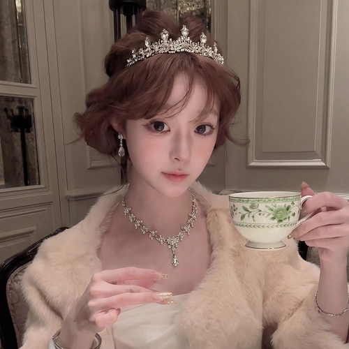 高级感水晶公主皇冠发箍宴会生日
