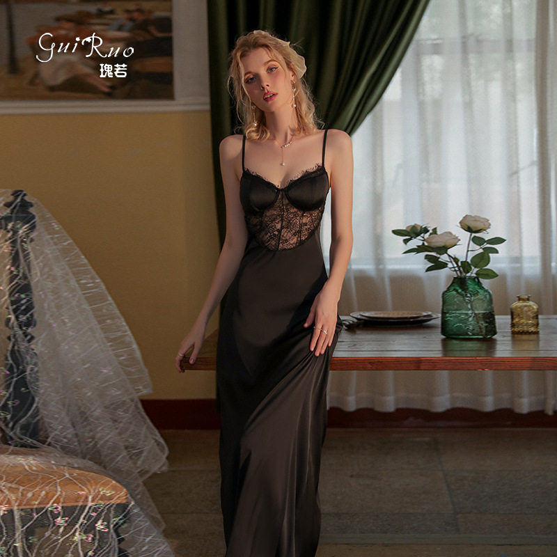 DZ瑰若拼接蕾丝品牌性感V领胸垫纯色缎面修身女式家居服睡裙Q2720