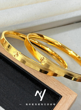 轻奢2025新款cnc高工碎冰纹四叶草手镯 实心沙金光面幸运草手环女