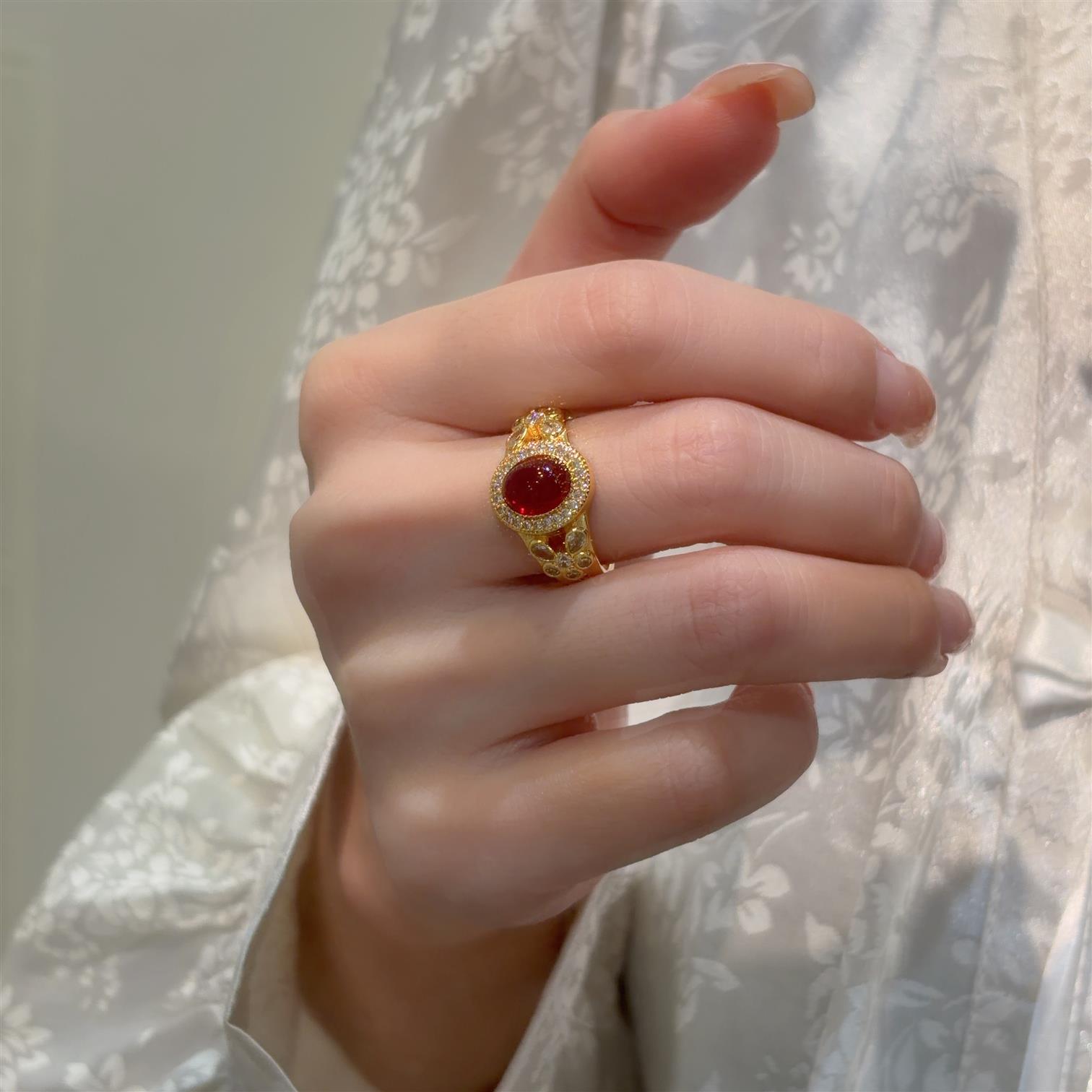 中古Vintage金色仿红宝石戒指女小众设计复古风轻奢高级感食指戒